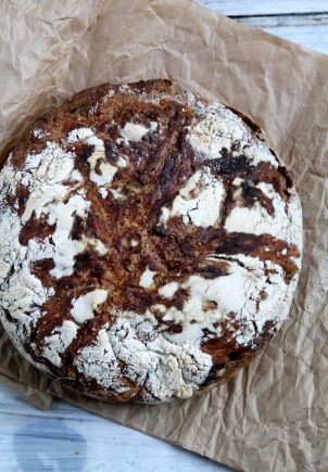 Eltefritt valnøttbrød med spelt og honning