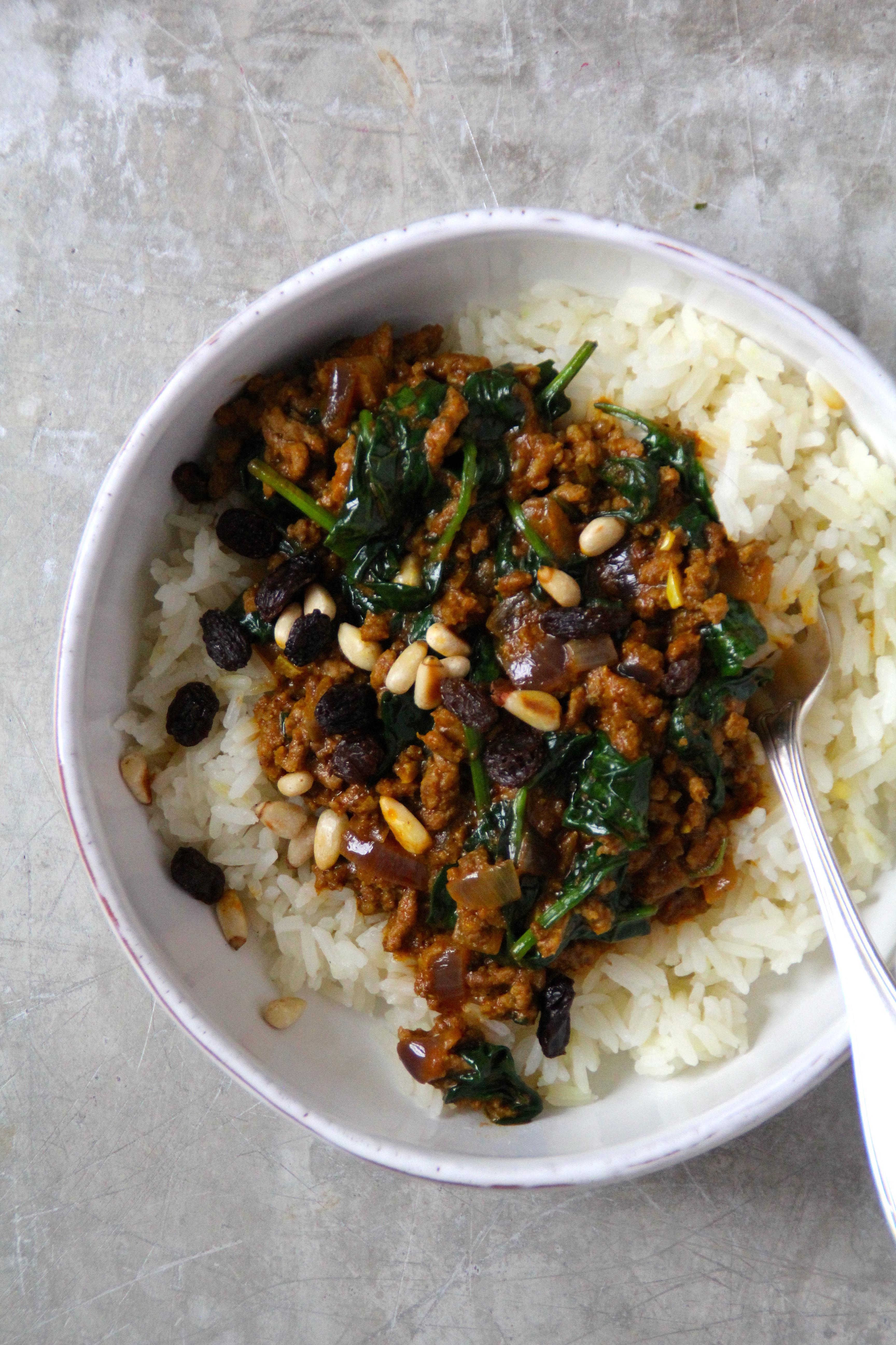 Smakfull curry med kjøttdeig og spinat