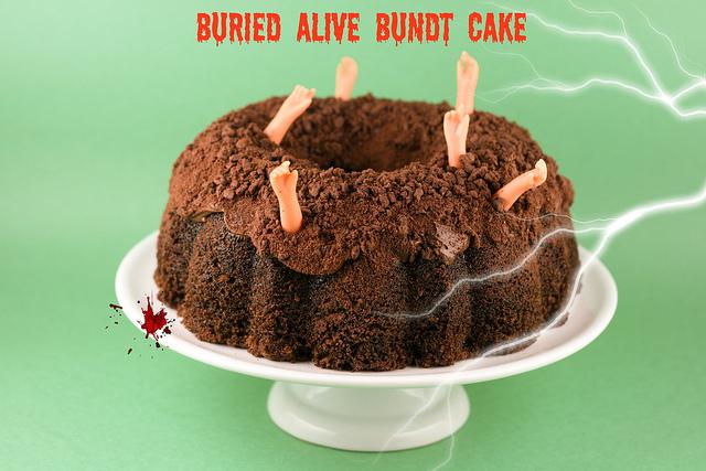 buried alive bundt cake - halloween oppskrifter