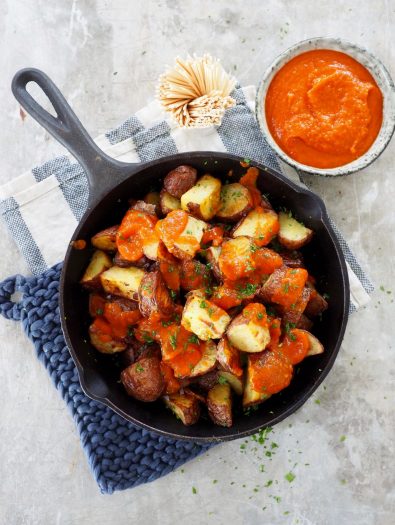 Spanske tapaspoteter (patatas bravas)