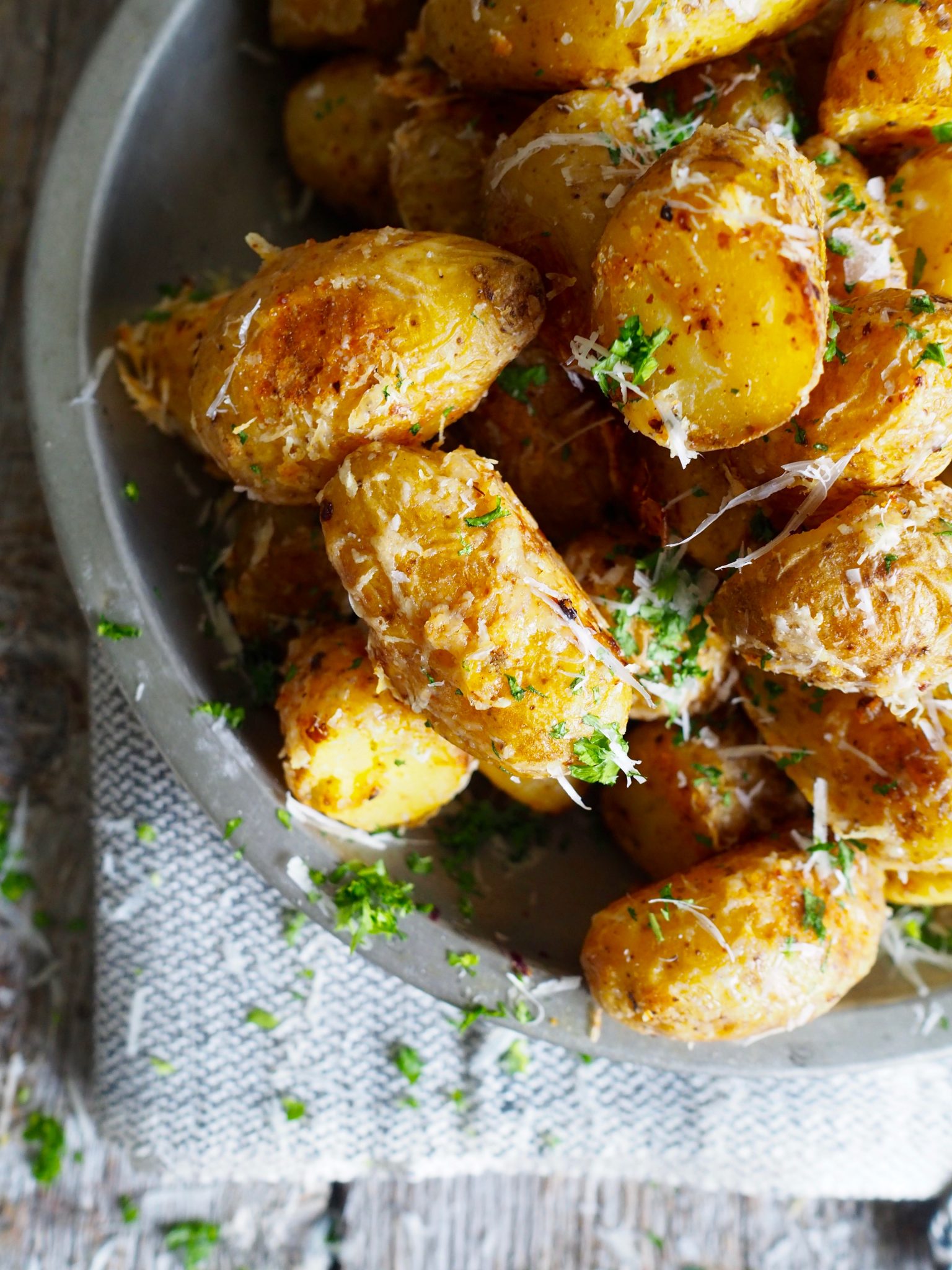 Ovnsbakte parmesanpoteter