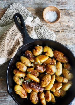 Pannestekt poteter med rosmarin og hvitløk