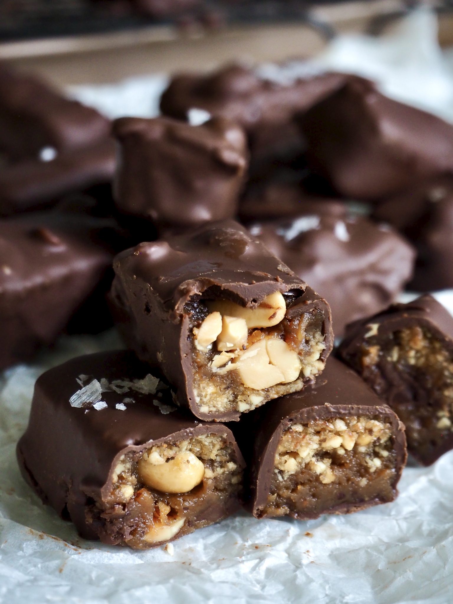 Snickers wannabe -søtt og nesten sunt konfekt