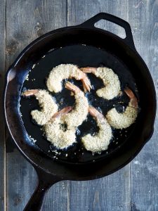 Sprøstekt sesam scampi - superdigg fingermat!