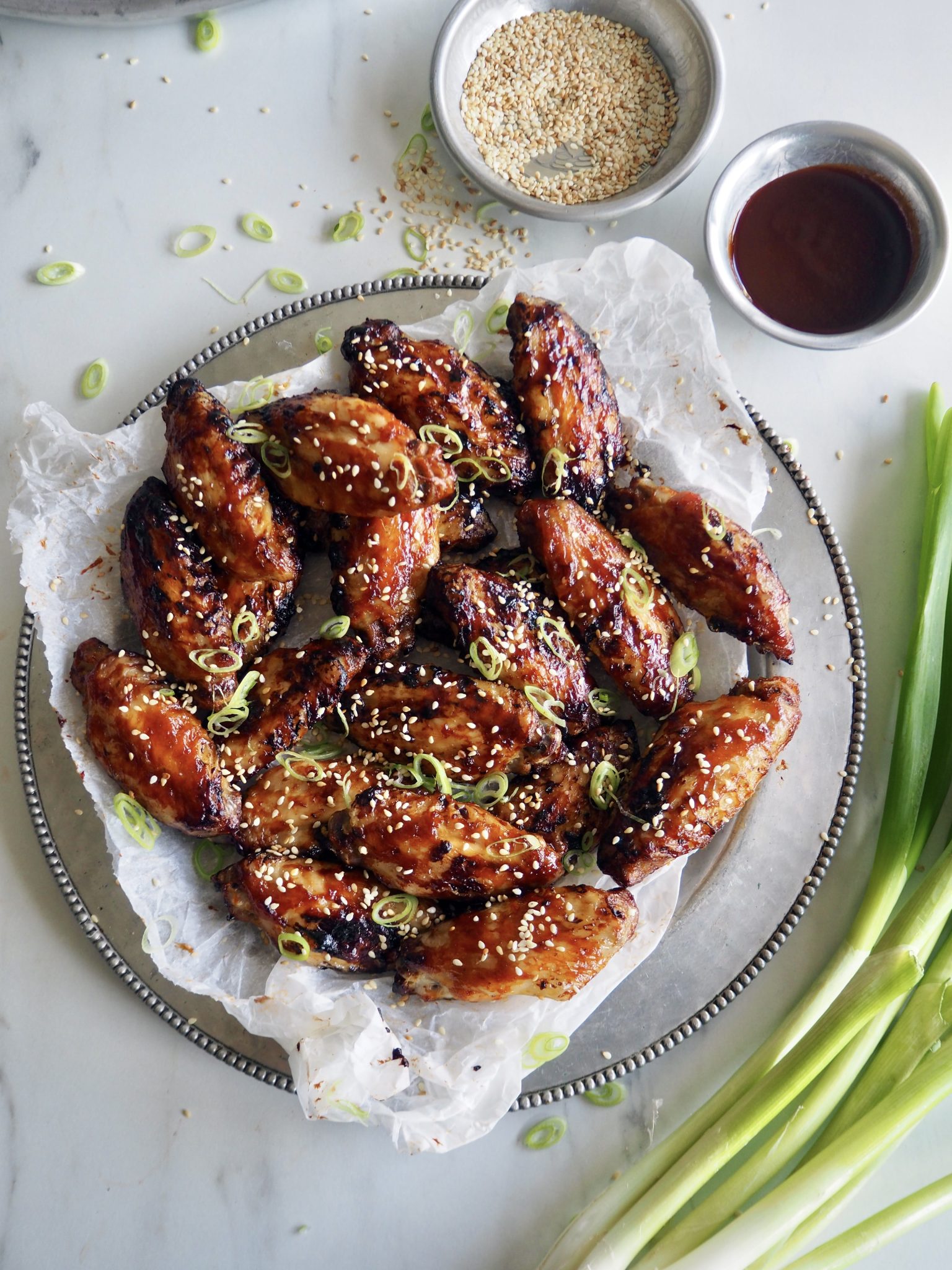 Asiatiske kyllingvinger - spicy, sprøe og vanvittig gode!
