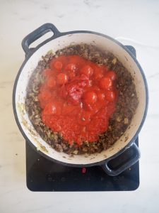 Langtidskokt kjøttsaus - din redning i hverdagen