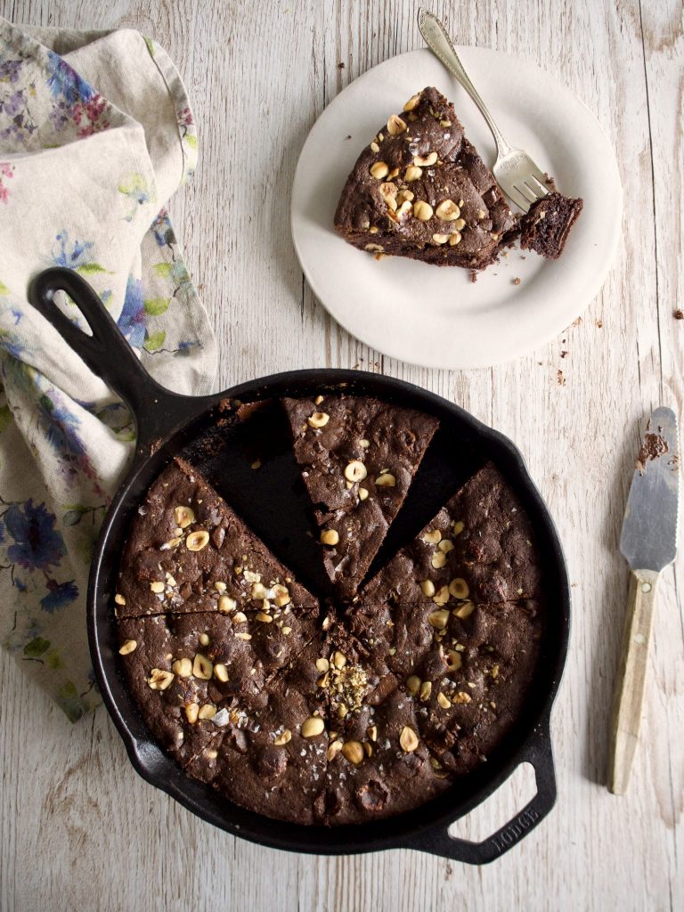 En stoooor sjokoladecookie i stekepanne (eller form)