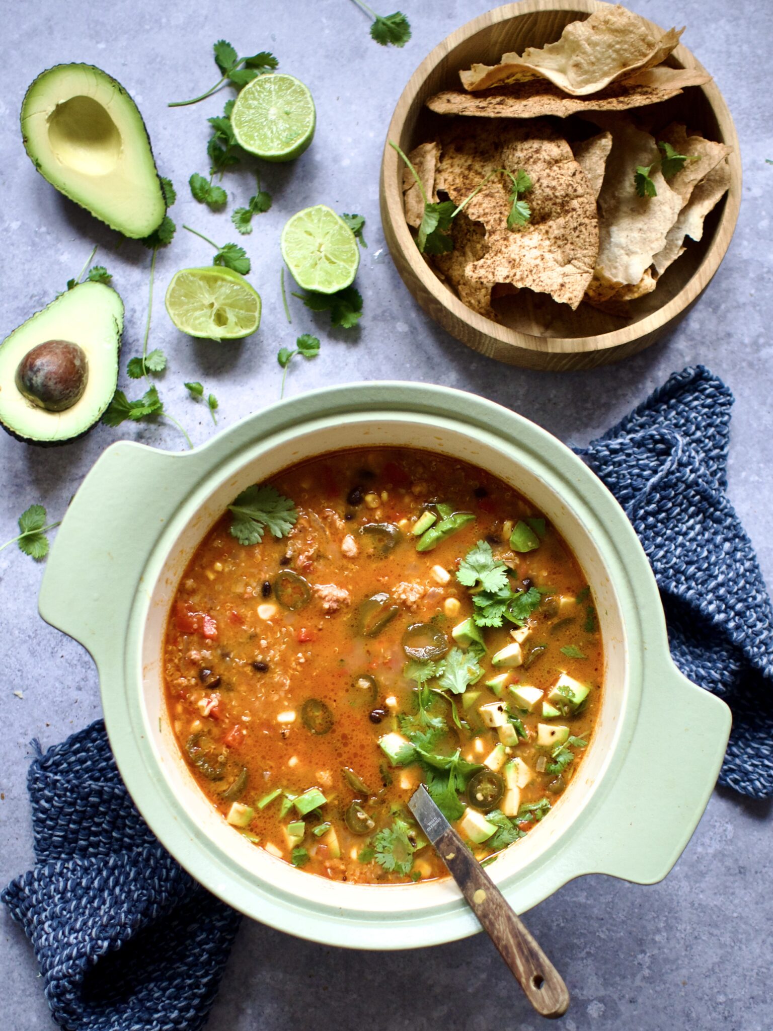 Meksikansk suppe med chorizo, bønner og mais