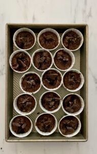 Sjokolademuffins med ekstra mye sjokolade !!