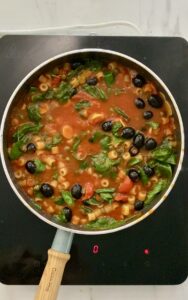 Alt-i-ett gryte (one pot) PASTA PUTTANESCA